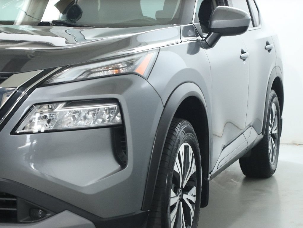 Used 2023 Nissan Rogue SV AWD/4WD image 5