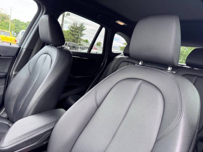Used 2019 BMW X1 xDrive28i w/ Convenience Package AWD/4WD image 10