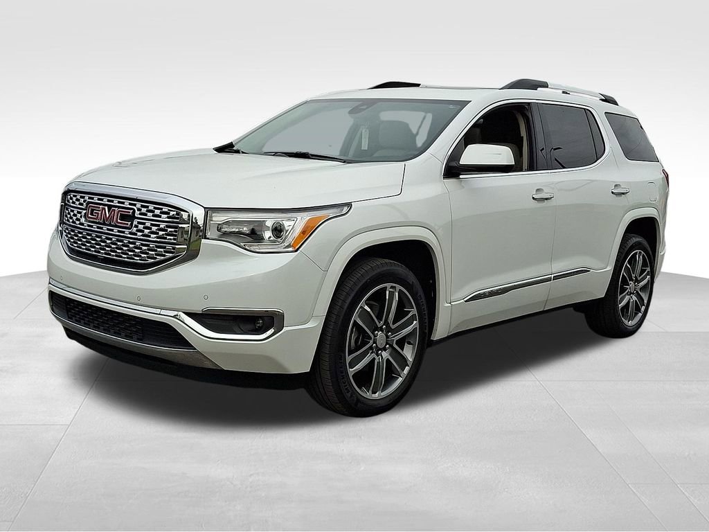 Used 2019 GMC Acadia Denali w/ Technology Package AWD/4WD image 3