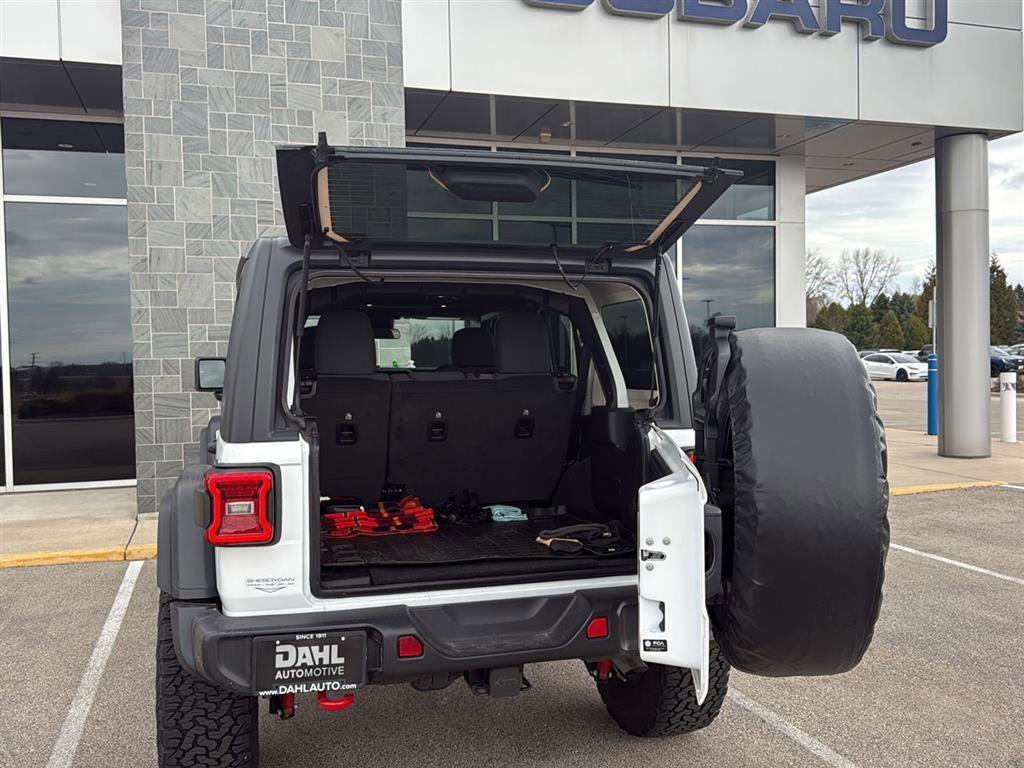 Used 2024 Jeep Wrangler Unlimited Rubicon w/ XTREMEE 35" Tire Package AWD/4WD image 19