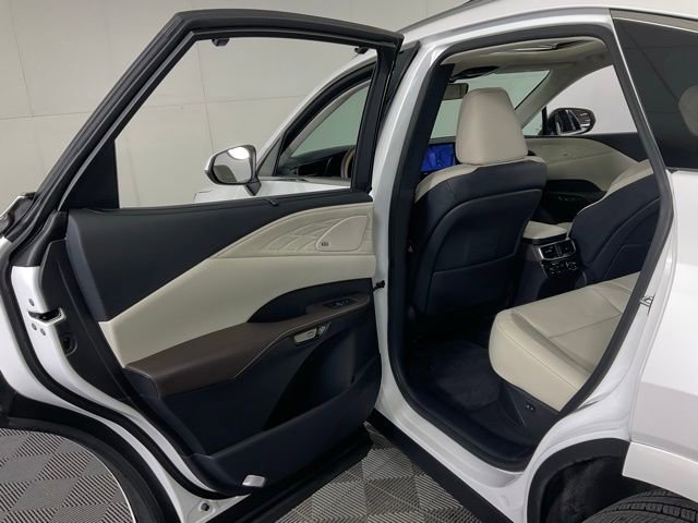 Used 2024 Lexus RX 350 w/ Convenience Package image 31