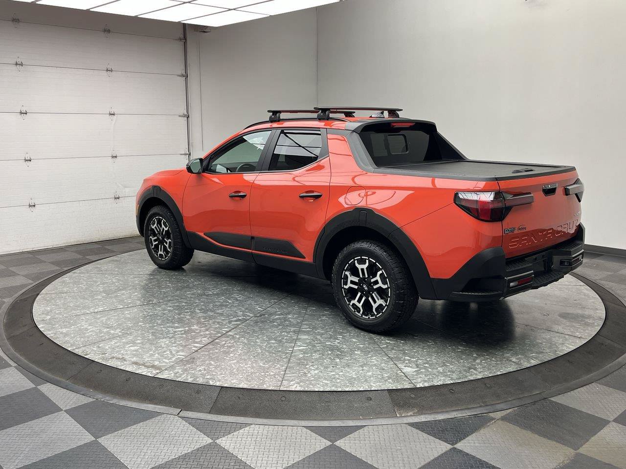 Used 2025 Hyundai Santa Cruz XRT AWD/4WD image 2
