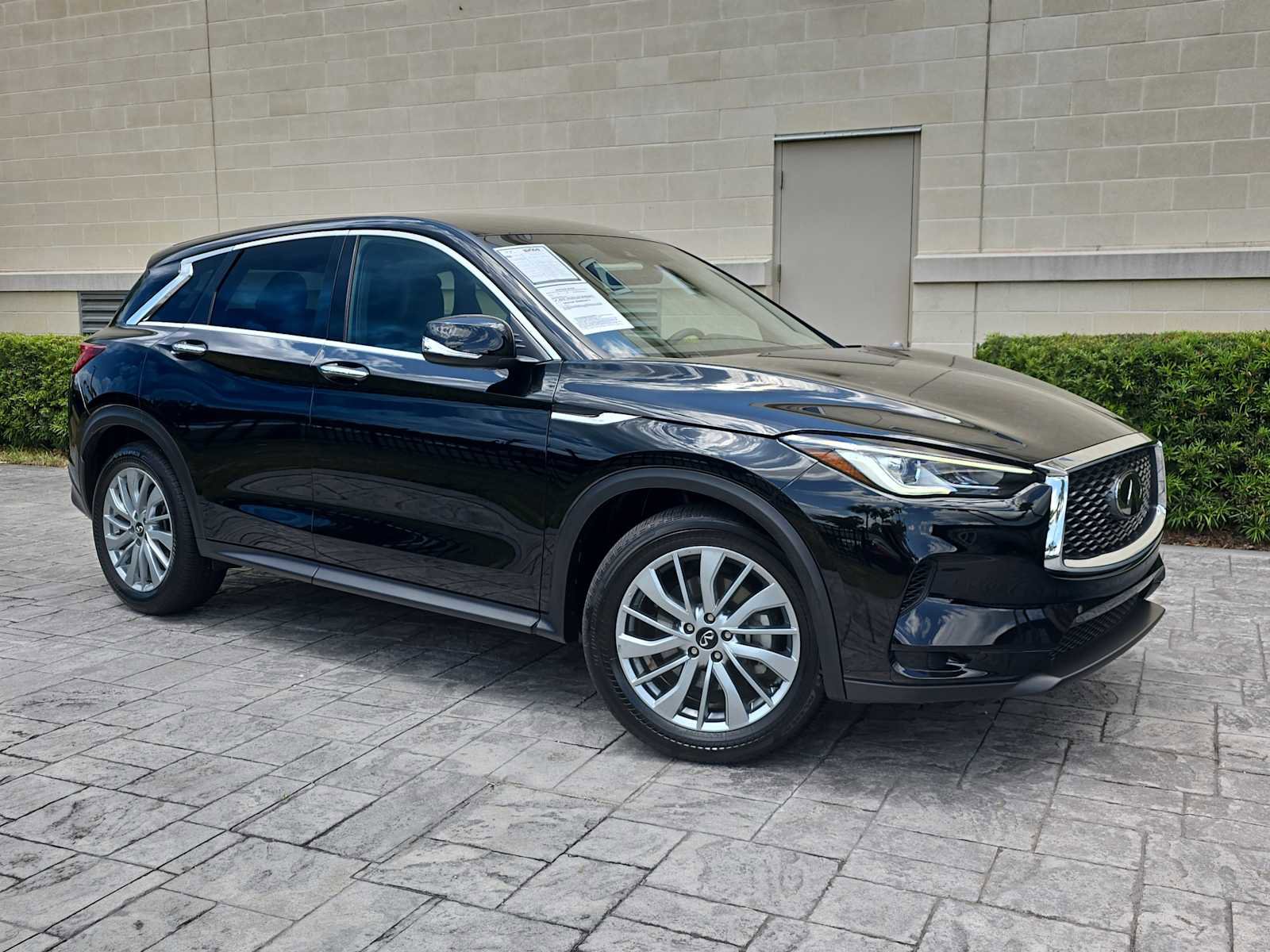 Certified 2025 INFINITI QX50 Pure AWD/4WD image 29