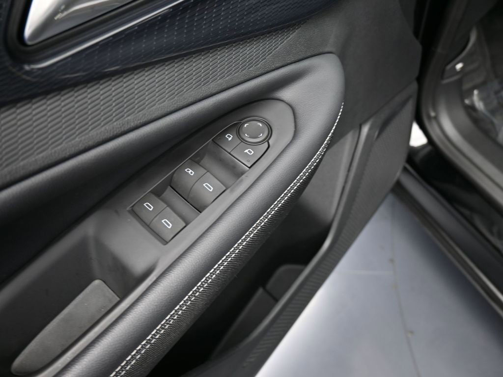 Used 2025 Chevrolet Blazer EV LT image 13