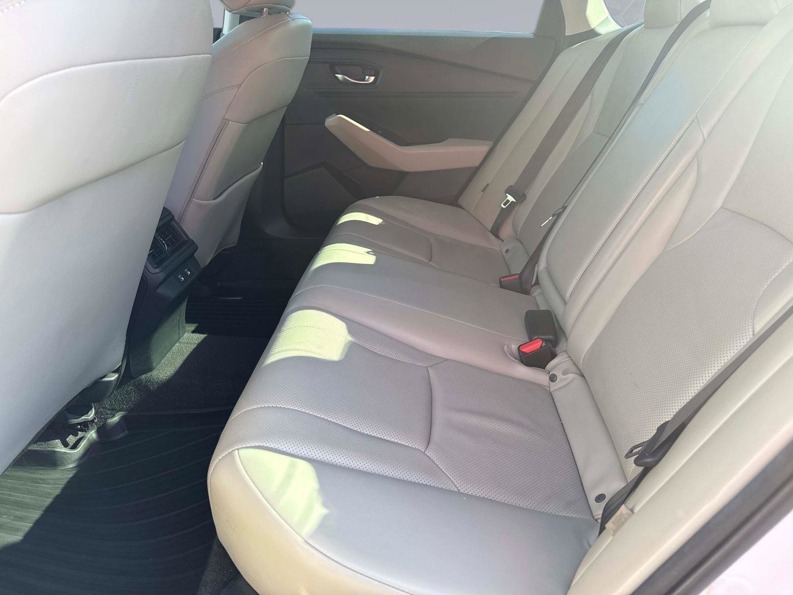 Used 2023 Honda Accord EX-L image 12