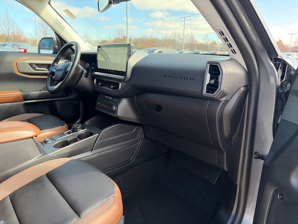 Used 2025 Ford Bronco Sport Outer Banks w/ Outer Banks Tech Package+ AWD/4WD image 17