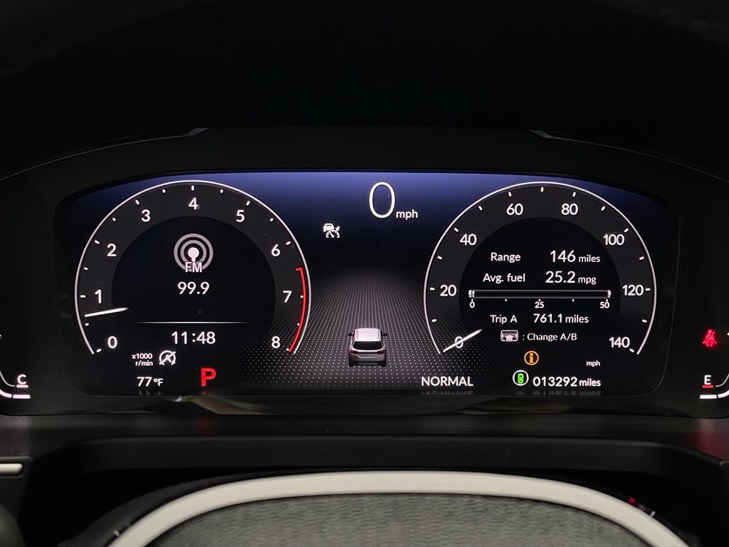 Used 2025 Honda Pilot Elite image 24