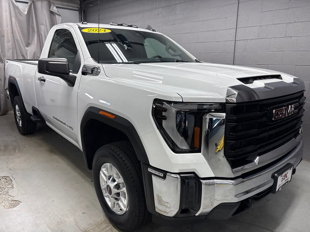 Used 2024 GMC Sierra 2500 Pro w/ Convenience Package AWD/4WD image 3