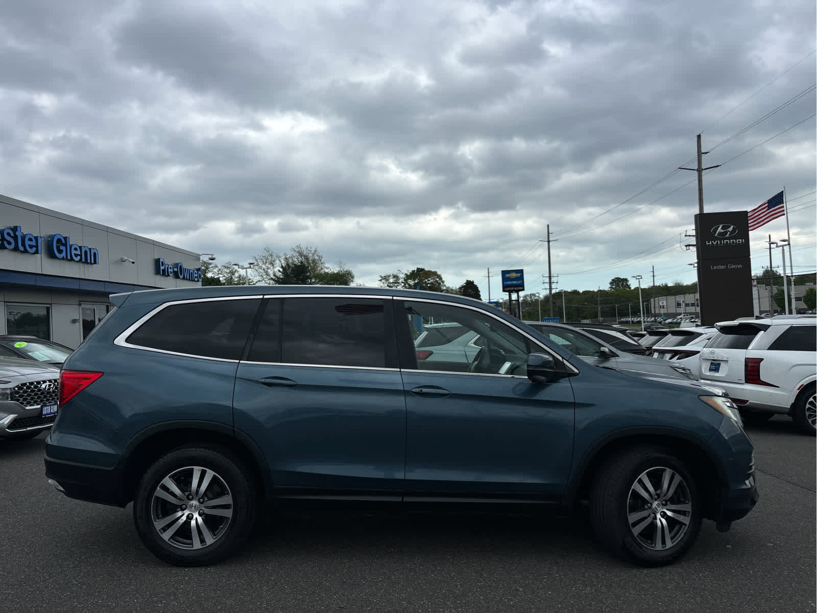 Used 2017 Honda Pilot EX-L image 3
