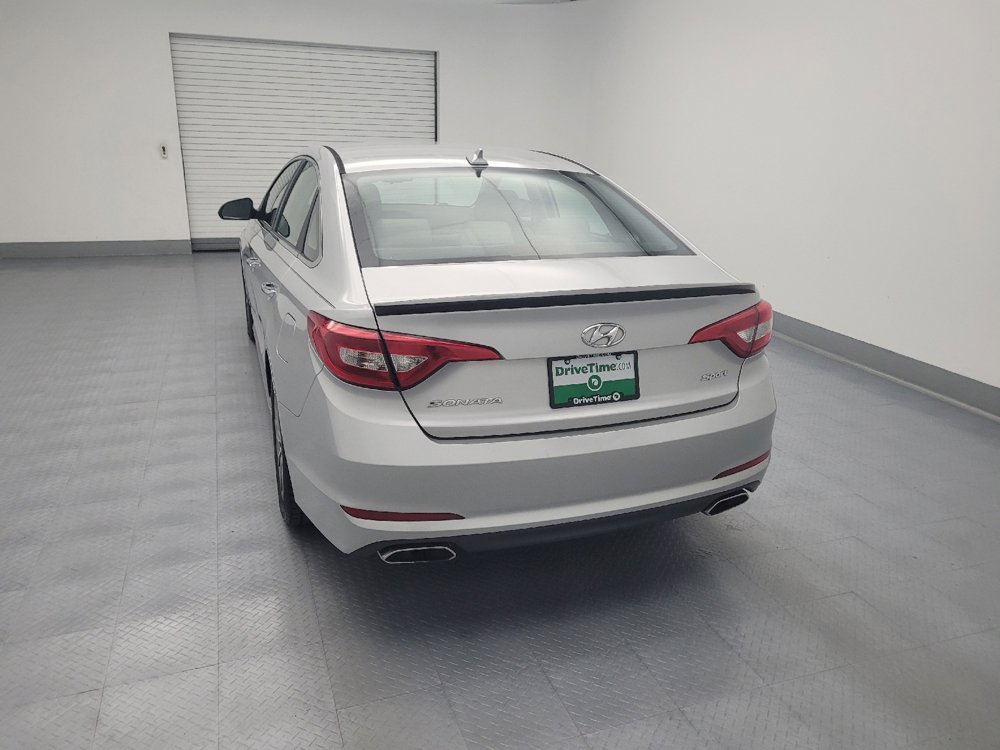 Used 2016 Hyundai Sonata Sport w/ Option Group 02 FWD image 6