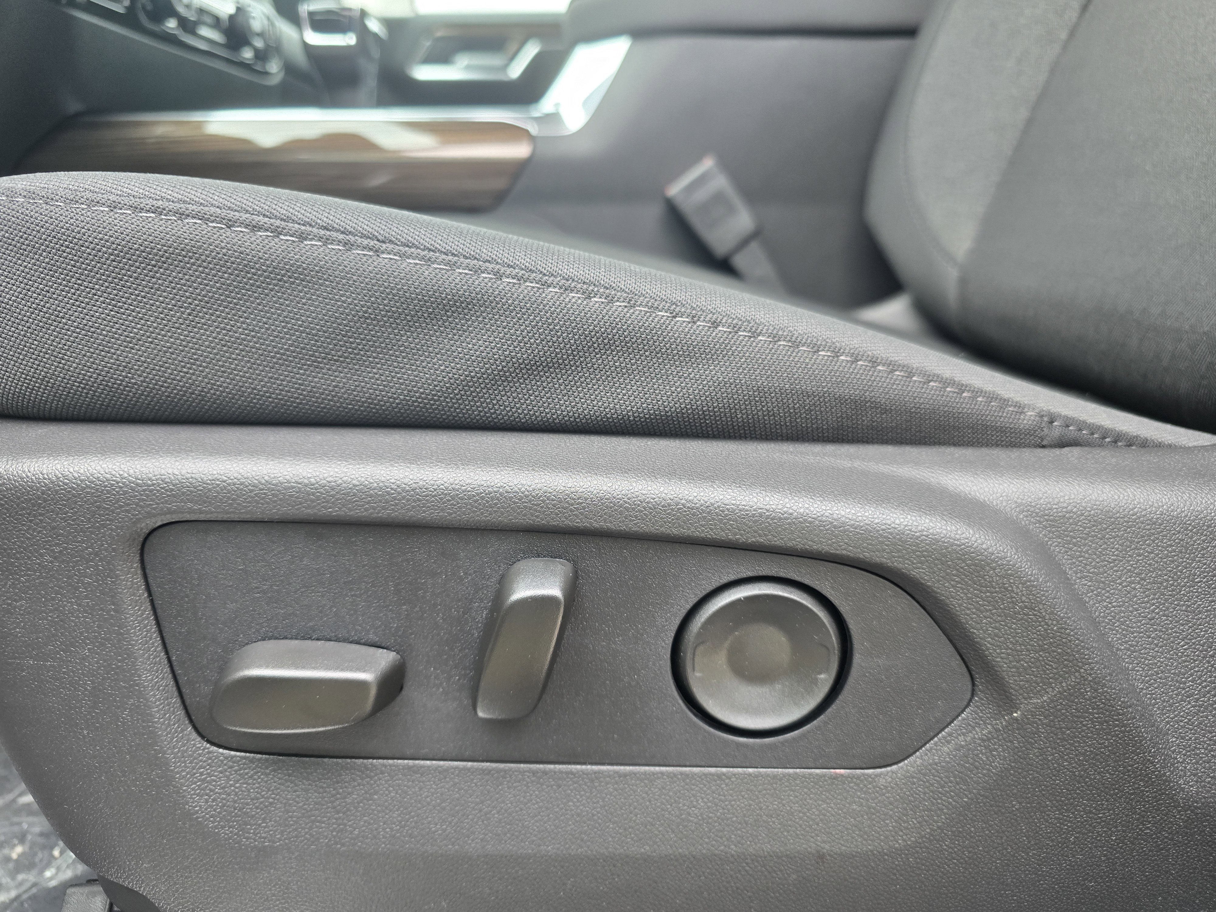 New 2026 Chevrolet Silverado 1500 LT w/ All Star Edition Plus image 14