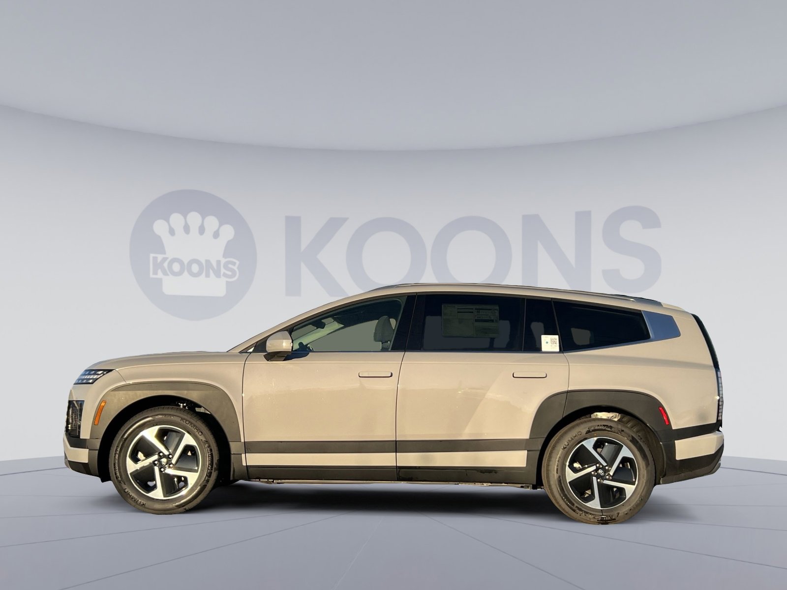 New 2026 Hyundai Ioniq 9 SE image 2