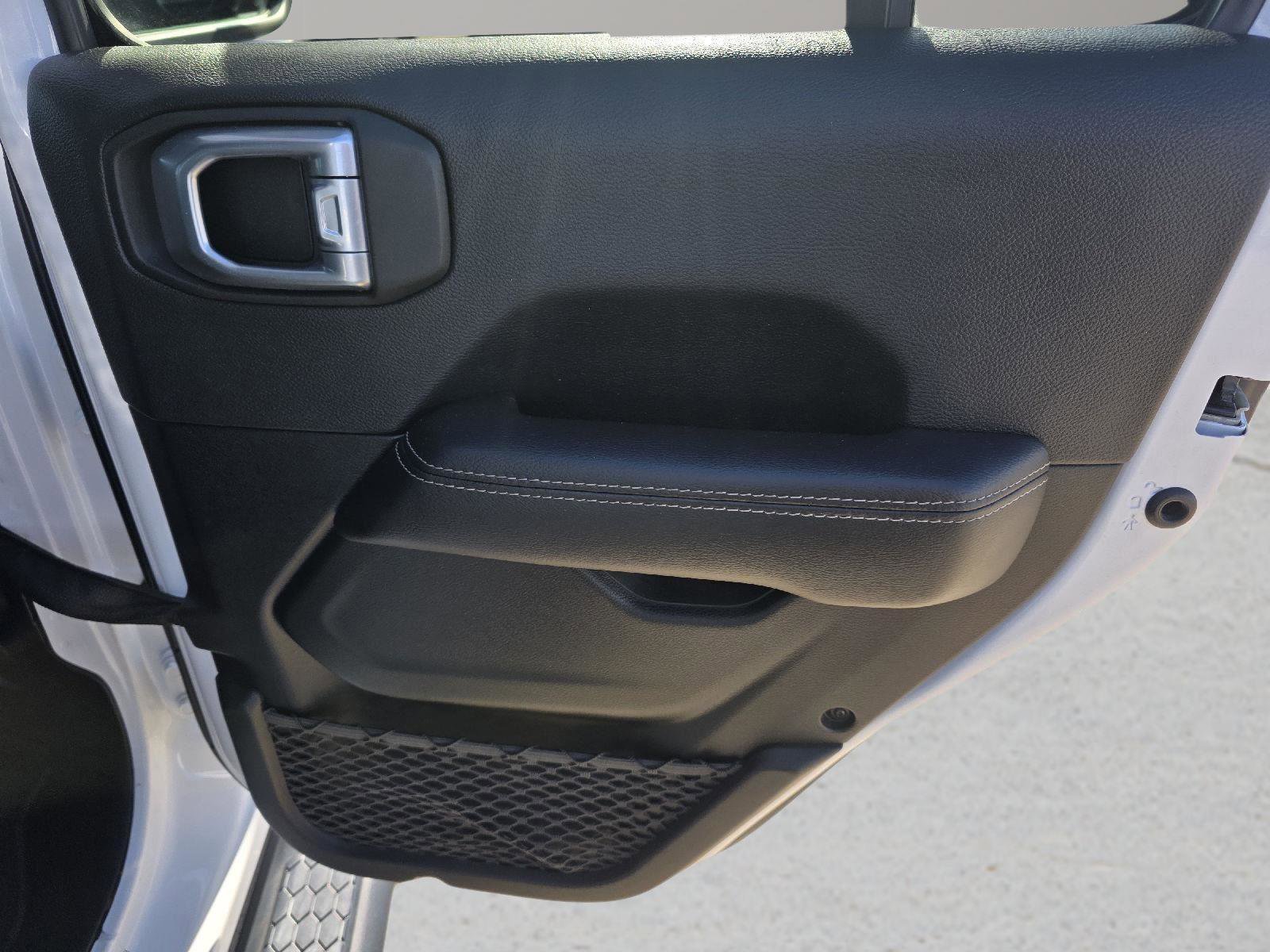 Used 2021 Jeep Wrangler Unlimited Sahara w/ Cold Weather Group image 32