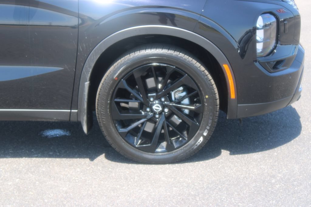 Used 2026 Nissan Rogue SL AWD/4WD image 12
