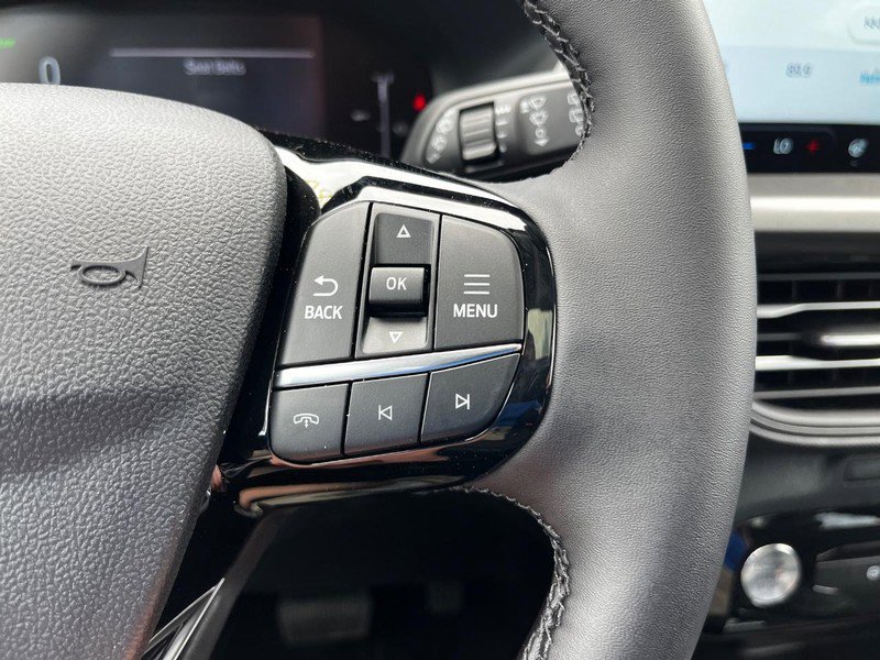 New 2025 Ford Escape SE image 12