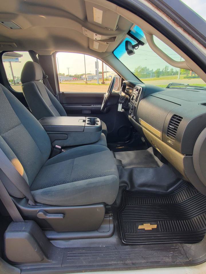 Used 2007 Chevrolet Silverado 1500 LT AWD/4WD image 16