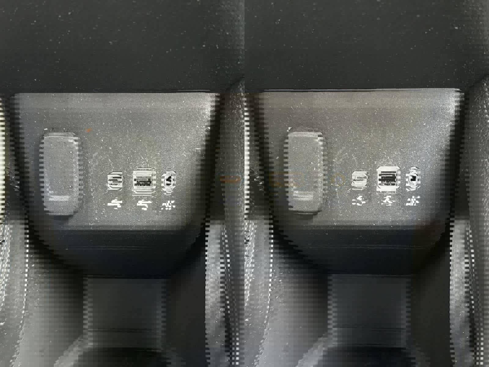 Used 2022 Chevrolet TrailBlazer LT image 23