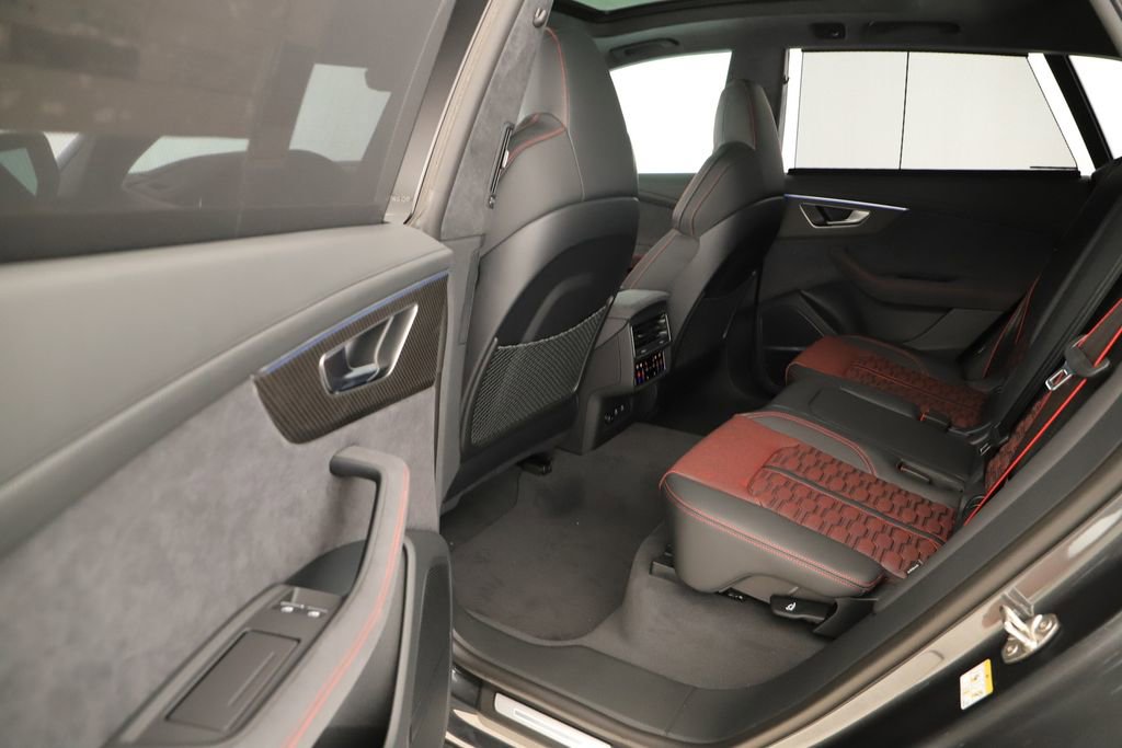 New 2026 Audi RS Q8 performance image 27