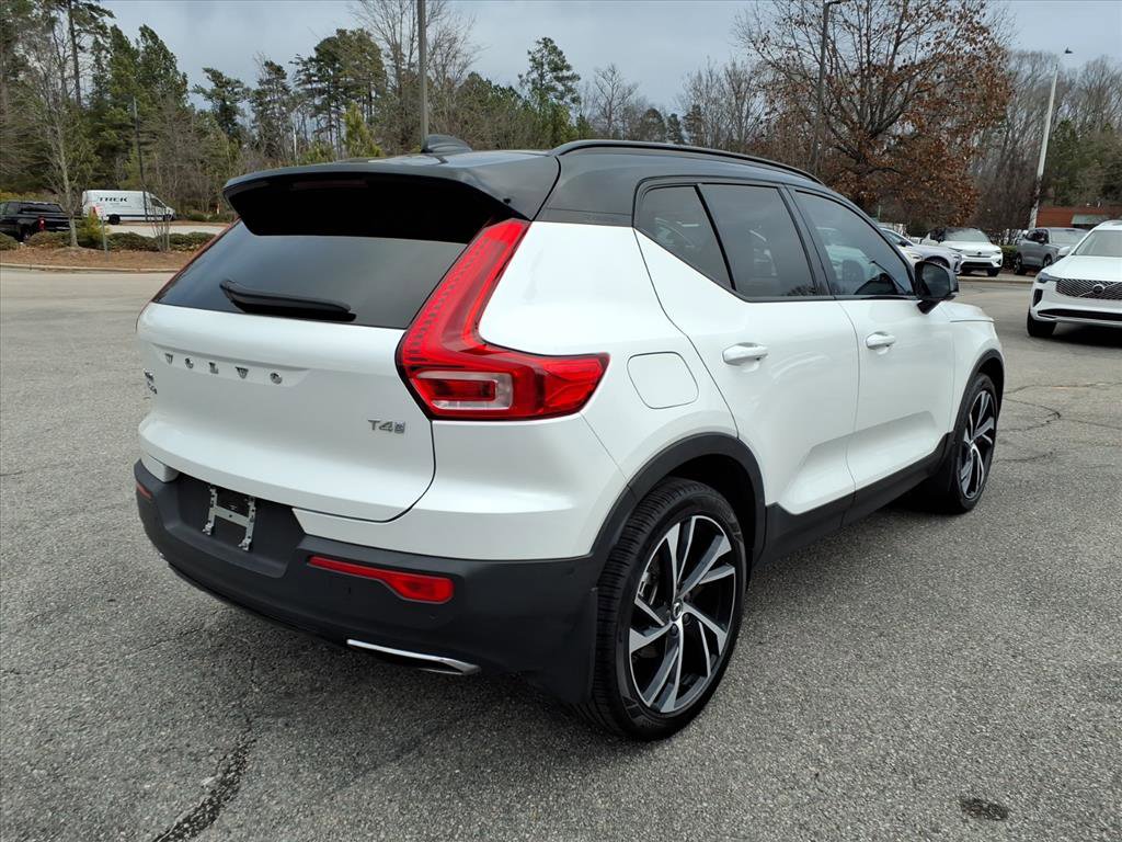 Used 2020 Volvo XC40 T4 R-Design w/ Protection Package Premier image 3