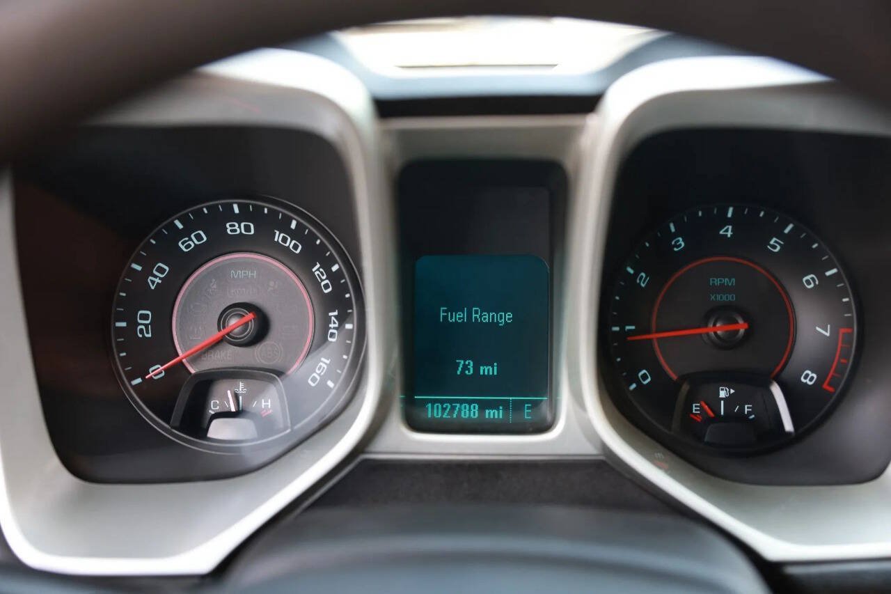 Used 2014 Chevrolet Camaro LS RWD image 18