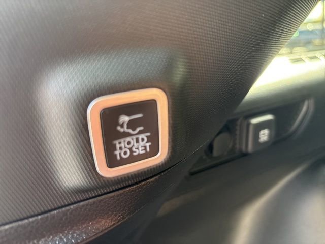 New 2025 Jeep Grand Cherokee Limited w/ Trailer Tow Package image 19