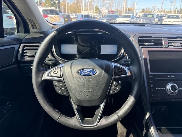 Used 2018 Ford Fusion Titanium image 20