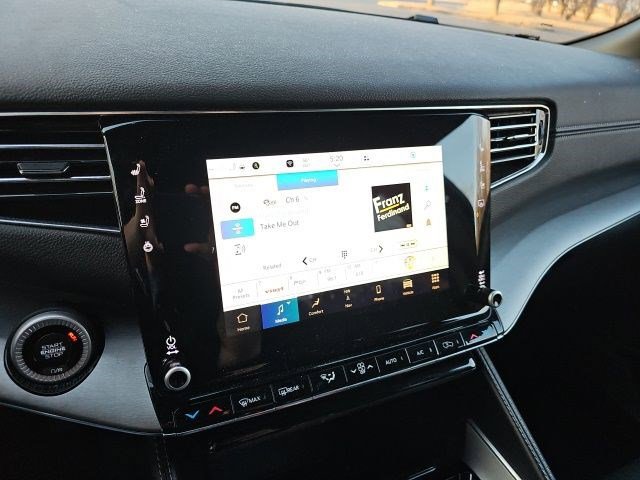 Used 2023 Jeep Wagoneer Series II image 23