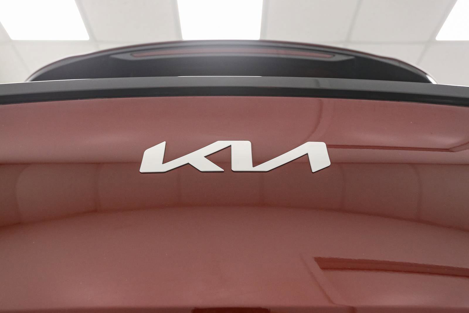 Used 2023 Kia Sportage X-Line AWD/4WD image 12