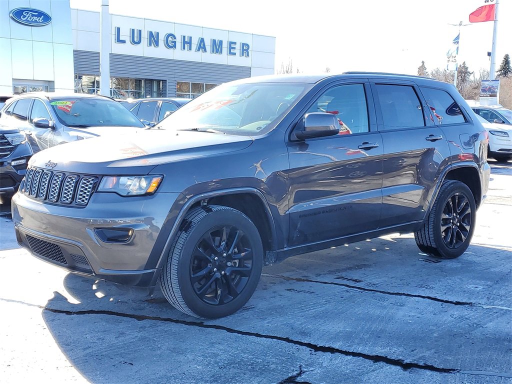 Used 2021 Jeep Grand Cherokee Laredo X image 3