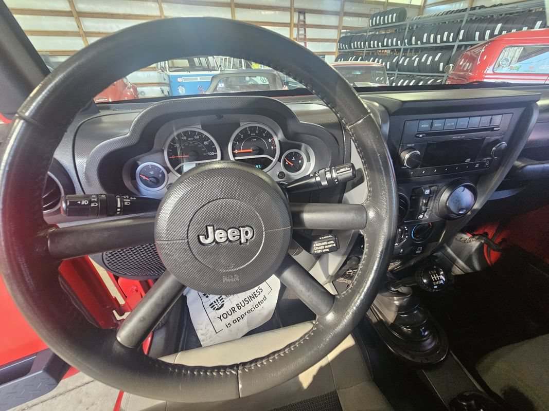 Used 2010 Jeep Wrangler Unlimited Sport AWD/4WD image 14