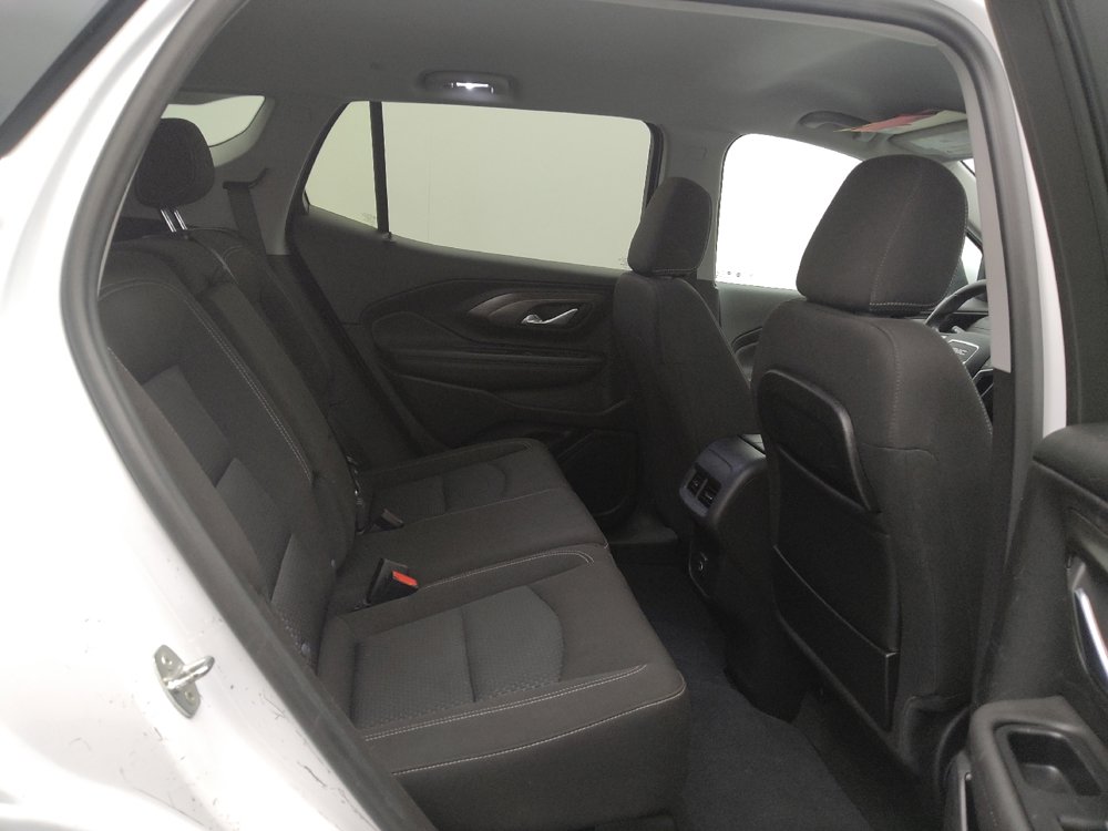 Used 2023 GMC Terrain SLE w/ Driver Convenience Package image 19