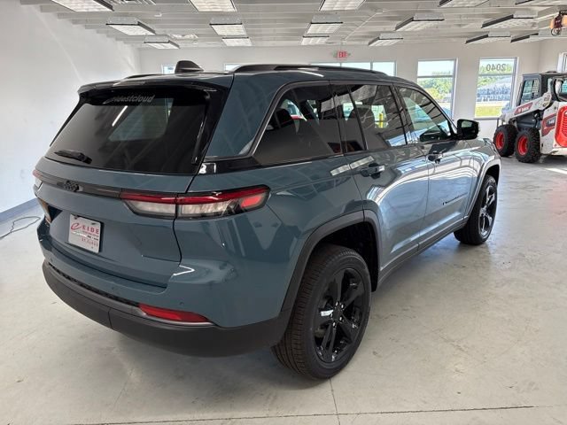 New 2026 Jeep Grand Cherokee Limited AWD/4WD image 8