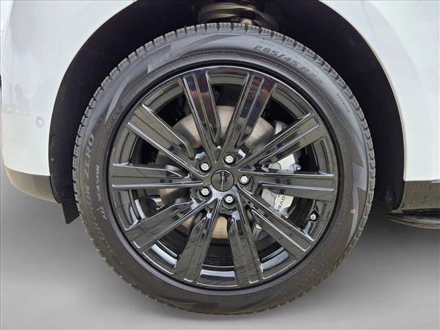 New 2026 Land Rover Range Rover SE image 10