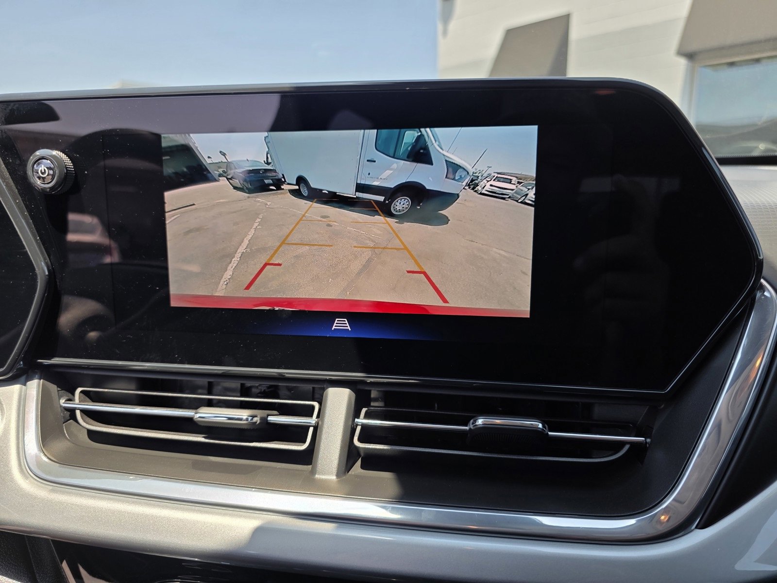 Certified 2025 Chevrolet Trax LT w/ Driver Confidence Package image 22