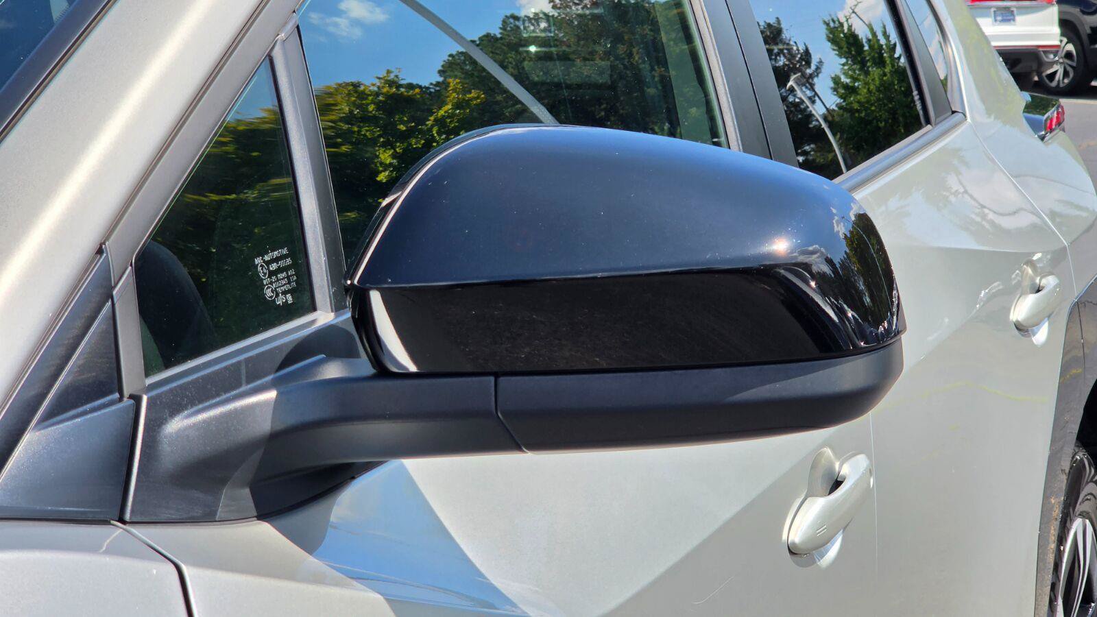 Used 2023 Toyota bZ4X AWD image 13