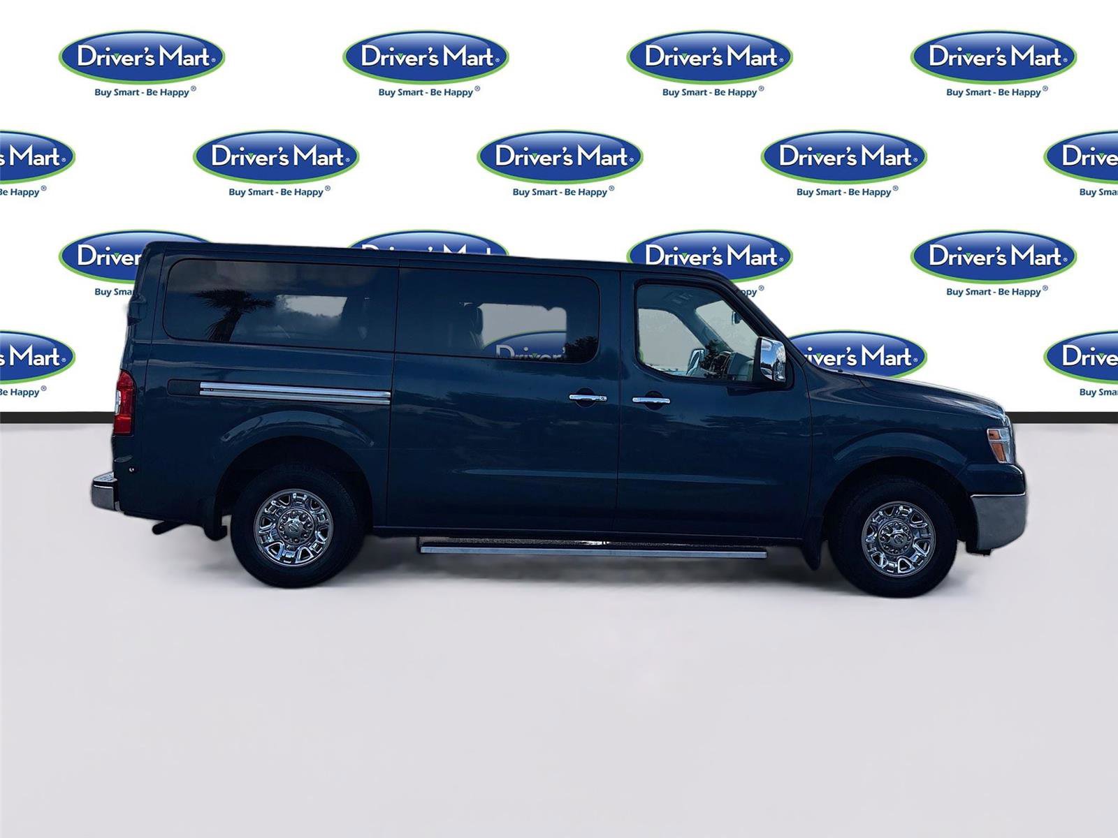 Used 2016 Nissan NV 3500 SL image 9