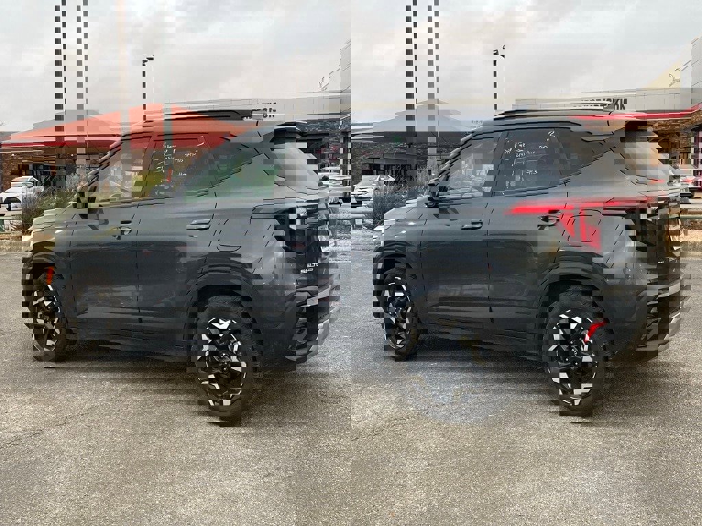 Used 2025 Kia Seltos S image 5