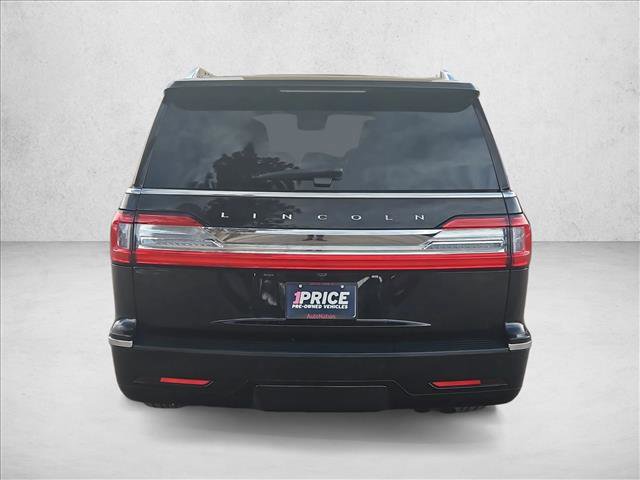 Used 2020 Lincoln Navigator Reserve w/ Luxury Package image 7