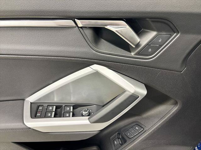 Certified 2025 Audi Q3 2.0T Premium w/ Convenience Package AWD/4WD image 18