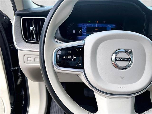 Used 2022 Volvo XC60 T8 Inscription w/ Advanced Package AWD/4WD image 18
