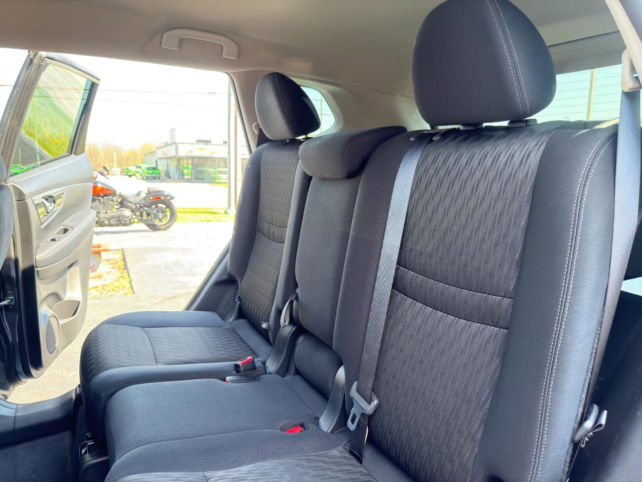 Used 2018 Nissan Rogue S w/ S Value Package image 22