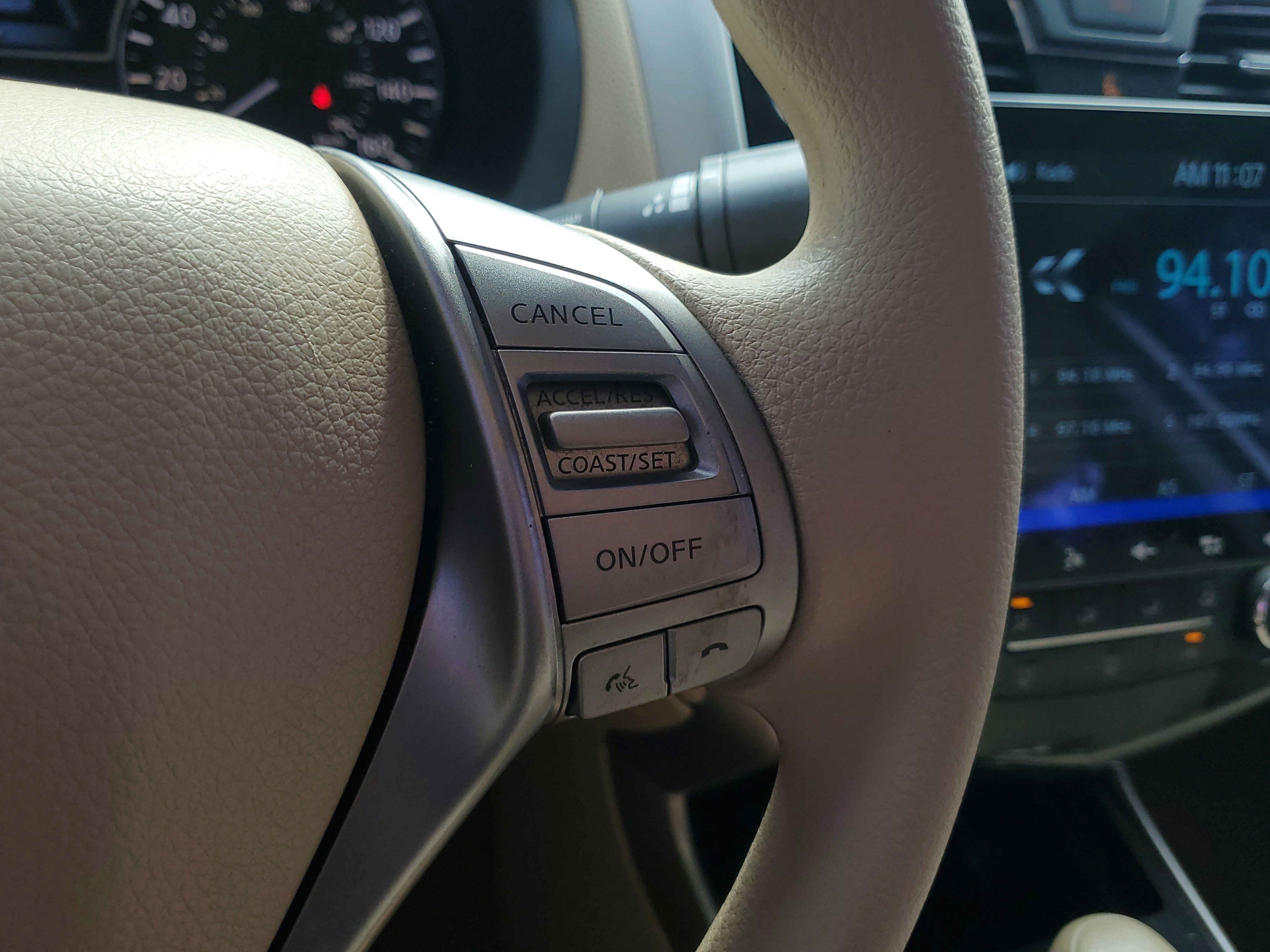 Used 2014 Nissan Altima 2.5 S w/ Sport Value Package image 23