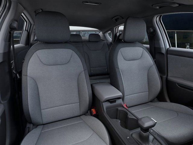 New 2026 Kia K4 LXS image 13