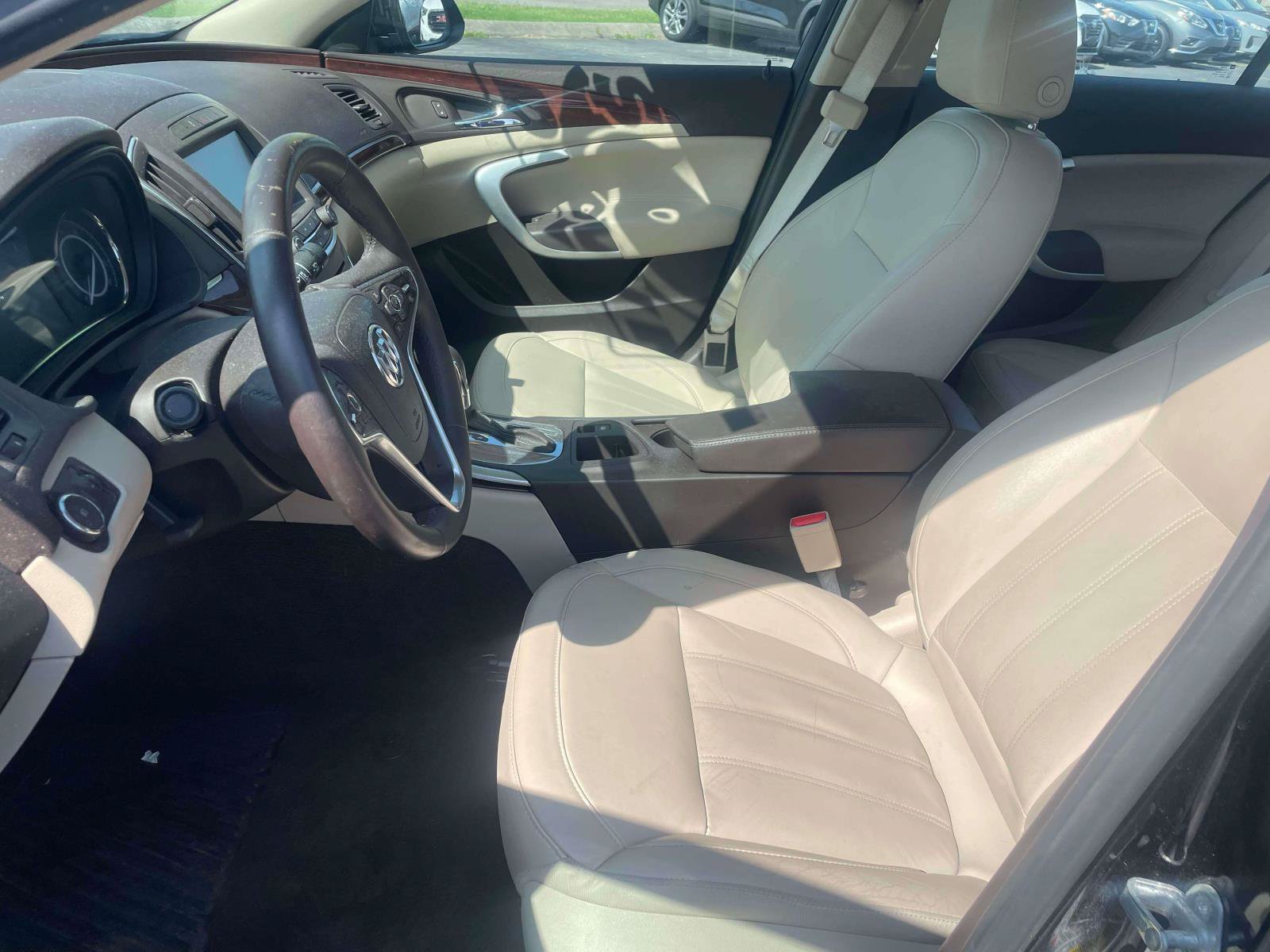 Used 2017 Buick Regal Sport Touring FWD image 5
