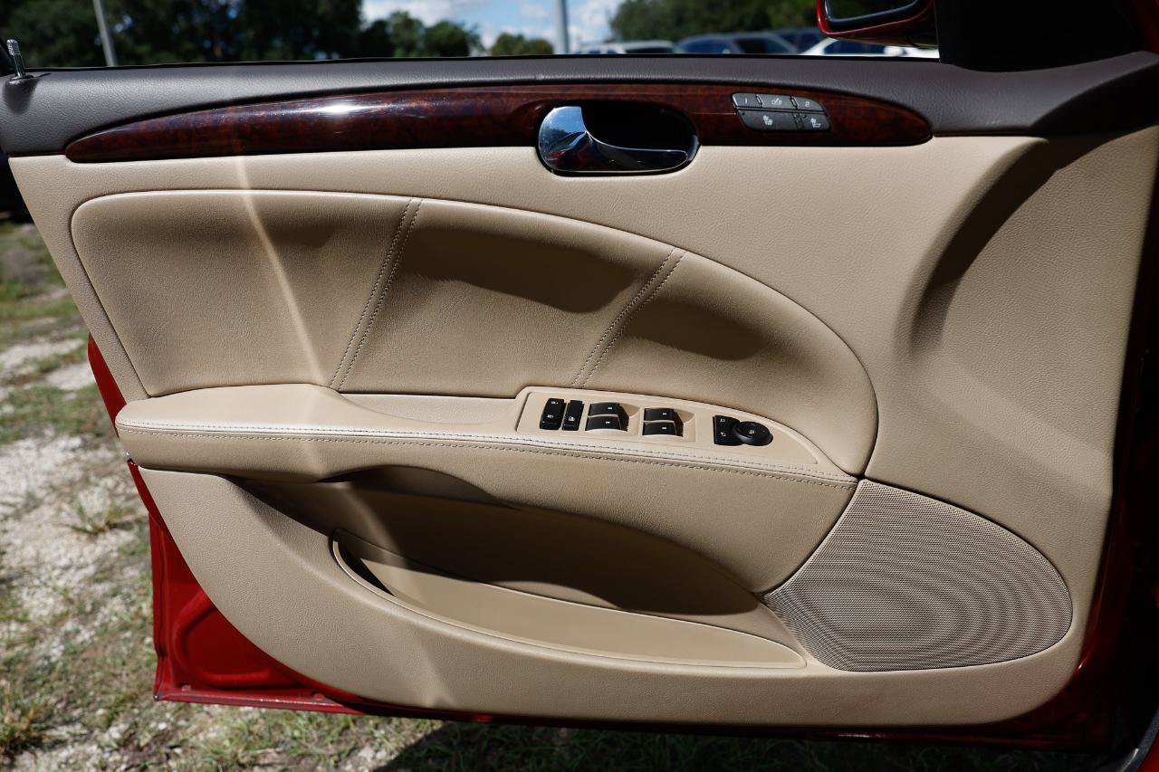 Used 2011 Buick Lucerne CXL FWD image 34