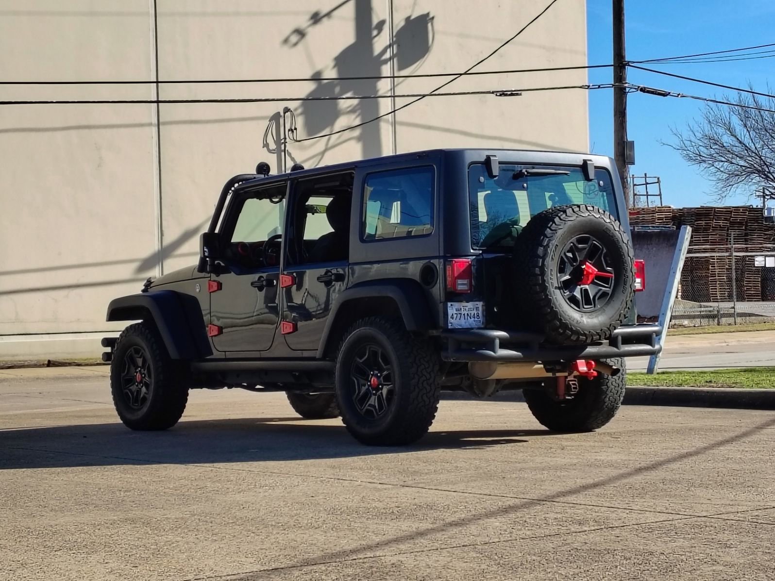 Used 2016 Jeep Wrangler Unlimited Sport AWD/4WD image 7