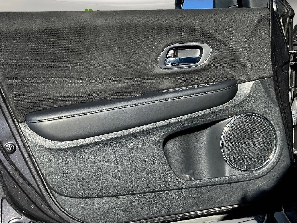 Used 2018 Honda HR-V EX image 21