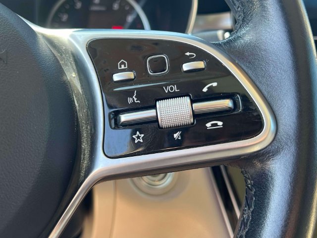 Used 2022 Mercedes-Benz GLC 300 4MATIC w/ Premium Package Lite image 23