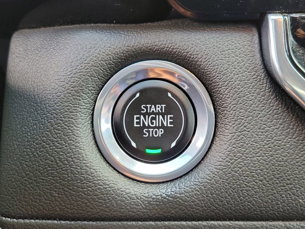 Used 2023 Chevrolet Colorado LT w/ LT Convenience Package image 33