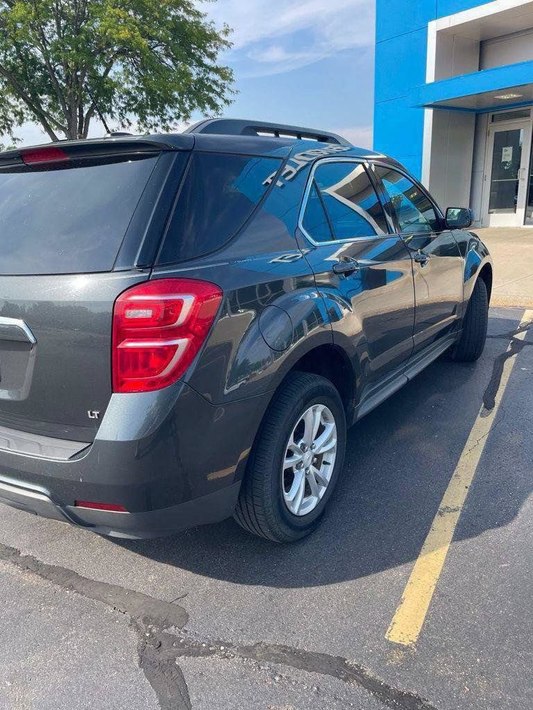 Used 2017 Chevrolet Equinox LT w/ Convenience Package FWD image 3